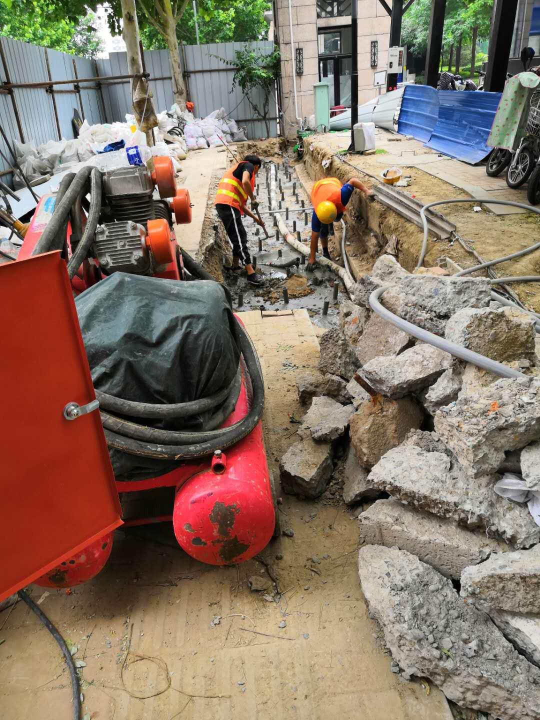 自流井地基加固解决房子的地基下沉问题