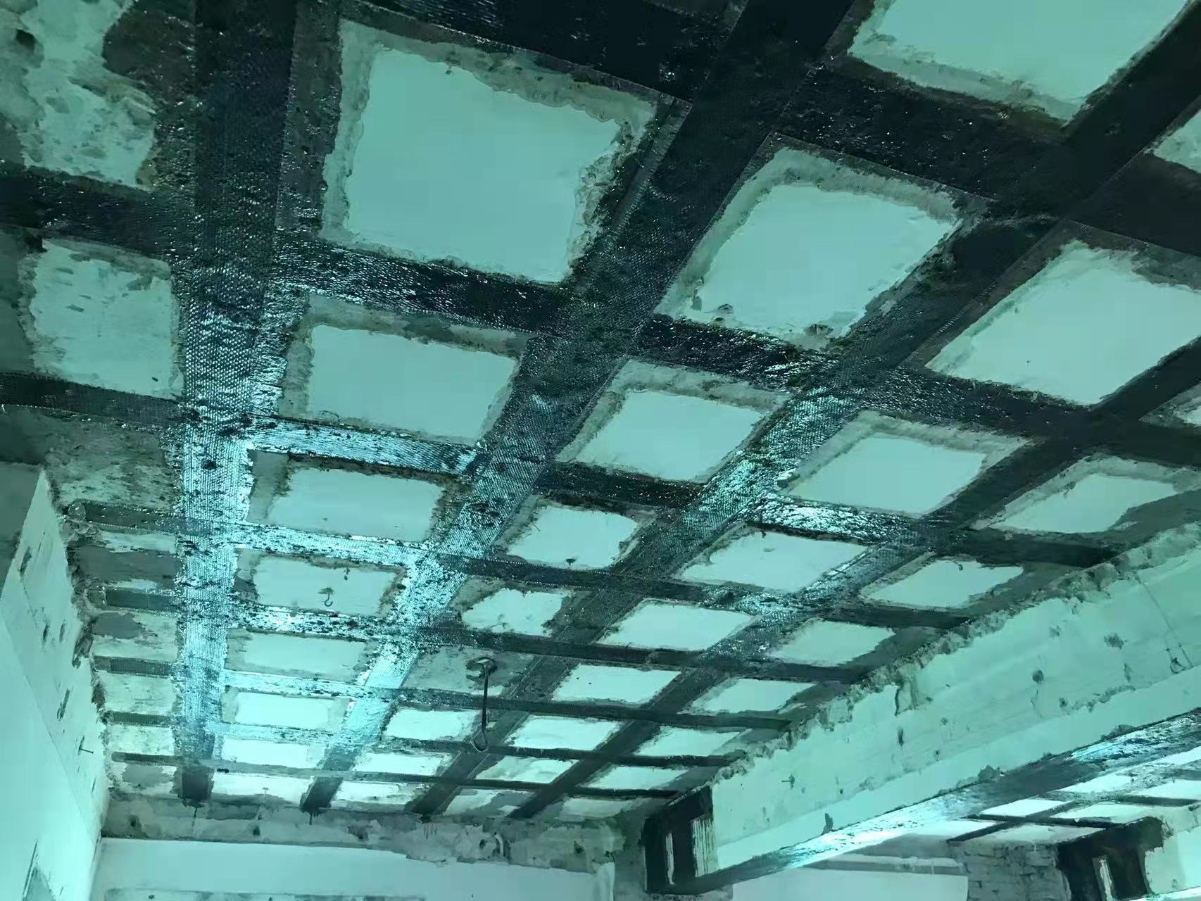 自流井粘碳纤维布施工工艺